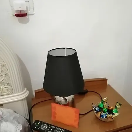 Village. Tony Frias. منزل ريفي *